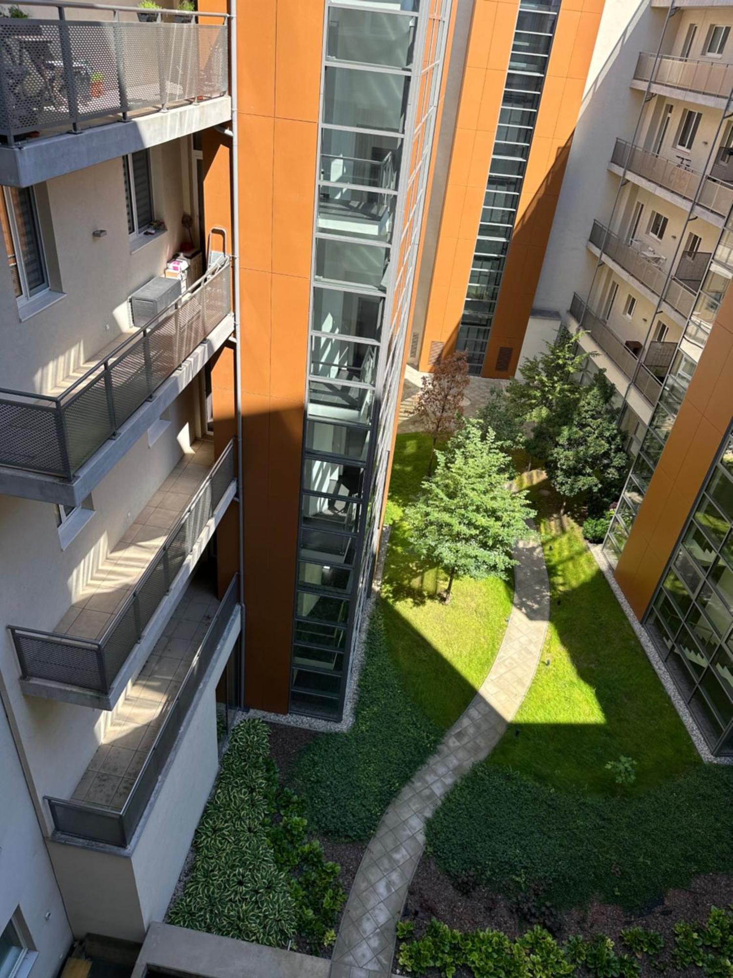 Majestic Old Town Apartments Братислава Экстерьер фото